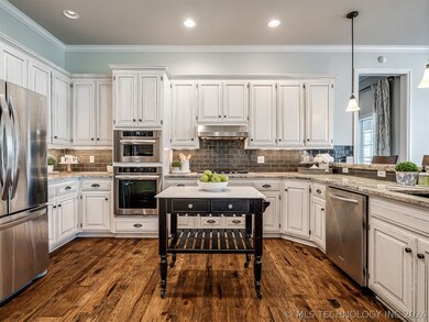 3009 Claremont Dr, Bartlesville, OK 74006 - photo 7