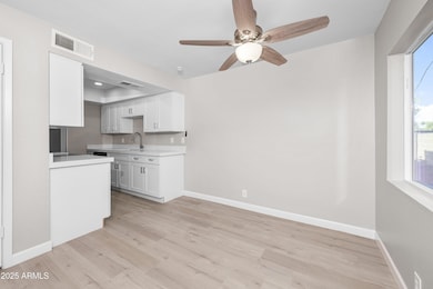 286 W Palomino Dr unit 147, Chandler, AZ 85225 - photo 4