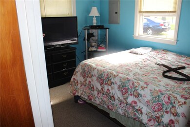 unlisted-address, Warwick, RI 02888 - photo 3