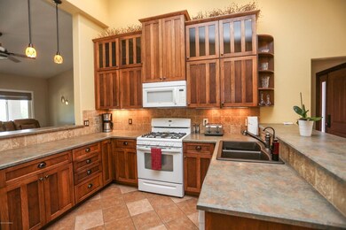 TRAIL BLAZER KITCHEN 2
