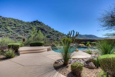 027_Pool and Mountain Views