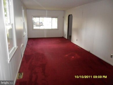 140 N Huron Dr, Oxon Hill, MD 20745 - photo 4