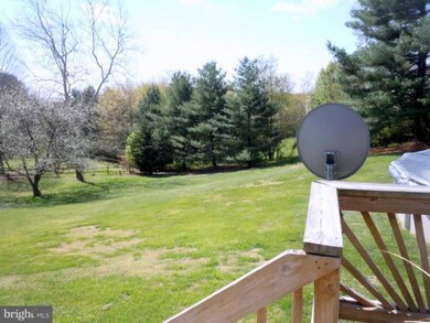 1221 Pouder Rd, Sykesville, MD 21784 - photo 2