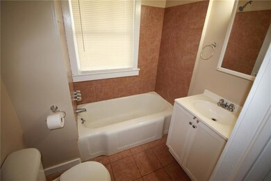 6902 Agnes Ave, Kansas City, MO 64132 - photo 6