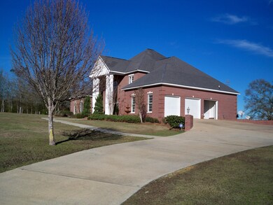 3-Car Garage