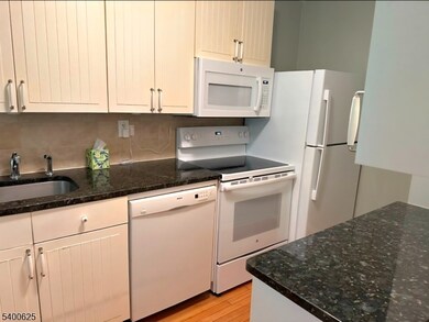 12B Troy Dr unit B, Springfield, NJ 07081 - photo 2