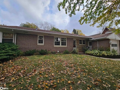 1320 N Adams St, Carroll, IA 51401 - photo 2