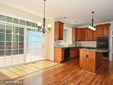 7110 Twelve Oaks Dr, Fairfax Station, VA 22039 - photo 5