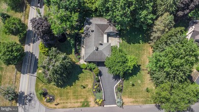 860 Thomas Rd, Lafayette Hill, PA 19444 - photo 5