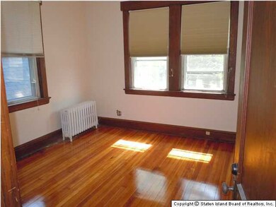 1321 Clove Rd, Staten Island, NY 10301 - photo 4