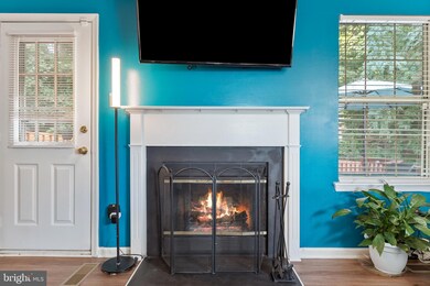 1976 Winslow Ct, Woodbridge, VA 22191 - photo 5