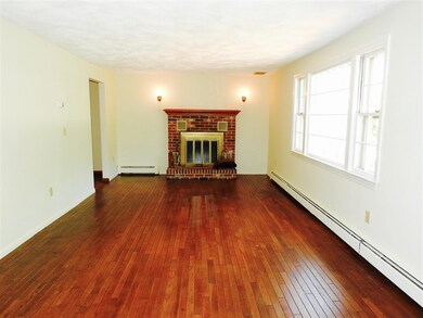 12 Tammy St, Salem, NH 03079 - photo 4