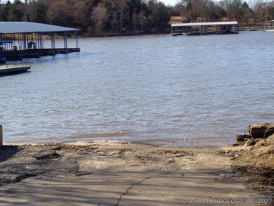 Another View of nearby Snug Harbor boat ramp