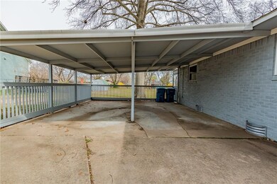 704 NW 7th St, Bentonville, AR 72712 - photo 5