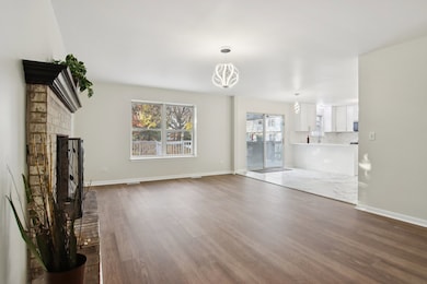 1867 Lake Shore Dr, Romeoville, IL 60446 - photo 7