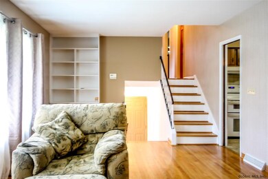 10 Carolanne Dr, Delmar, NY 12054 - photo 3