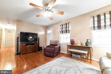 2395 Hallowing Point Rd, Prince Frederick, MD 20678 - photo 5