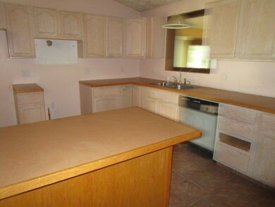 39 Clarke St, Warwick, RI 02886 - photo 6