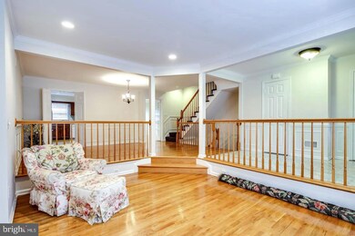 10781 Brewer House Rd, Rockville, MD 20852 - photo 4