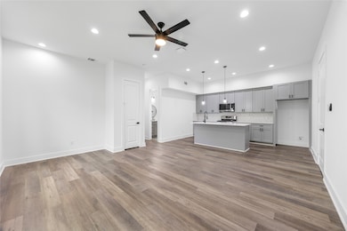 955 Elkhart St unit A, Houston, TX 77091 - photo 4