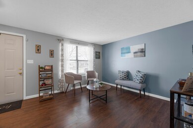 851 Cherryberry Dr, Columbus, OH 43228 - photo 3