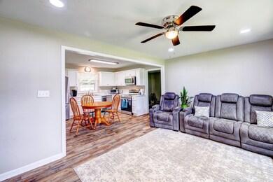 1721 Midland Rd, Shelbyville, TN 37160 - photo 3