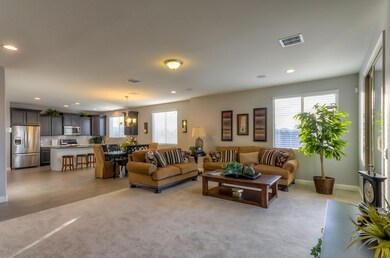 Family Room (1)