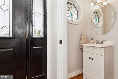 1106 Plover Dr, Halethorpe, MD 21227 - photo 2