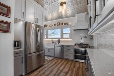 419 1st St, Asotin, WA 99402 - photo 7