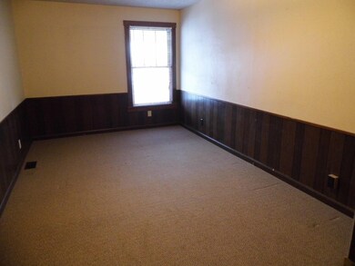 620 E. ELM 12-12-2016 005