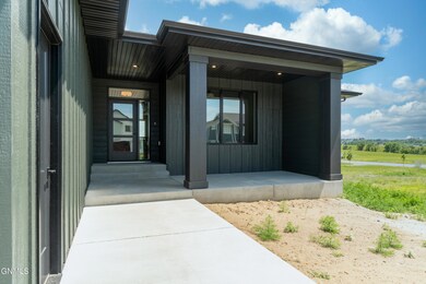 1_Exterior_Shelter_Summer