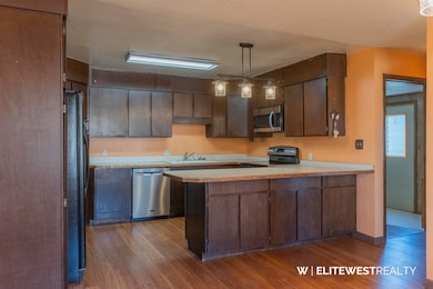 194 Birch St, Frannie, WY 82423 - photo 7