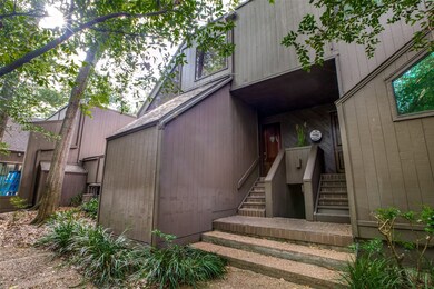 262 Litchfield Ln, Houston, TX 77024 - photo 2