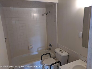 3606 Malibu Dr, Lansing, MI 48911 - photo 4