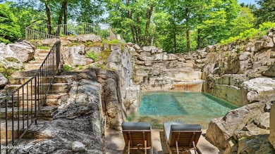 The Quarry pool