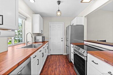 21638 E Powers Cir S, Centennial, CO 80015 - photo 7