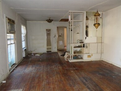 5114 Dewberry St, Houston, TX 77021 - photo 4