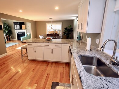 41 Pinewood Ln, Falmouth, MA 02536 - photo 5