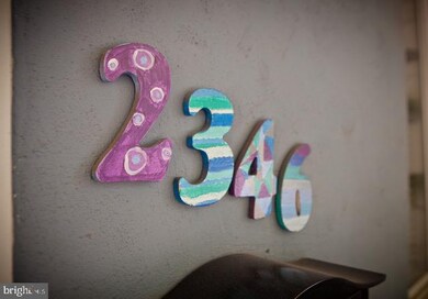 2346 Reed St, Philadelphia, PA 19146 - photo 5