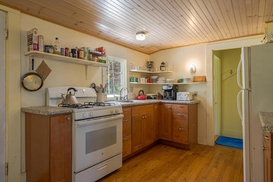 KitchenStoveSinkShelves