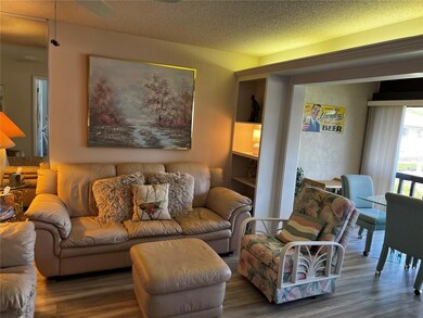4638 Longwater Chase unit 94, Sarasota, FL 34235 - photo 5