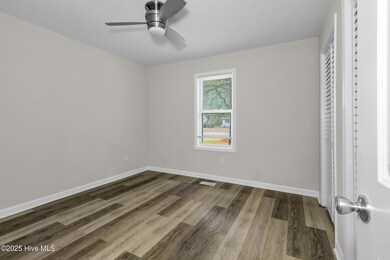 1106 Navidad Bank Ct, New Bern, NC 28560 - photo 5