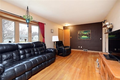 1005 68th St, Windsor Heights, IA 50324 - photo 7