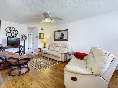 Spacious living room!