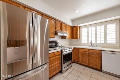 8884 S Drea Ln, Tempe, AZ 85284 - photo 4