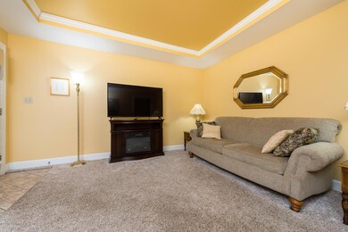 8416 Elsie Ct, Louisville, KY 40228 - photo 4