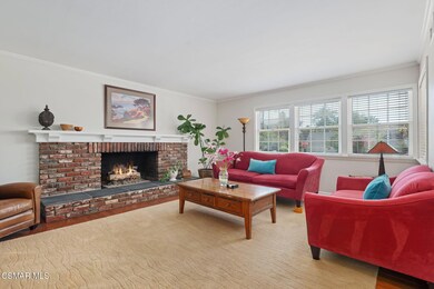 09 - Living Room