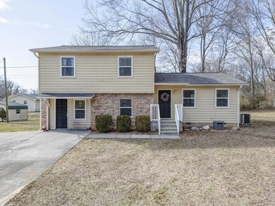 102 Broad St, Tunnel Hill, GA 30755 - photo 2