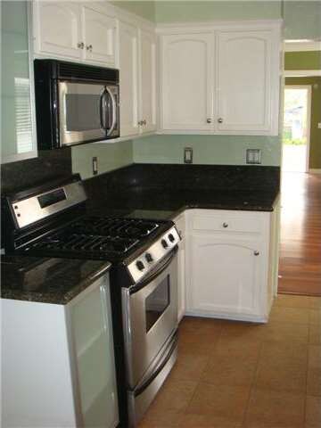 Kitchen, with stainless steel appliances, granite 