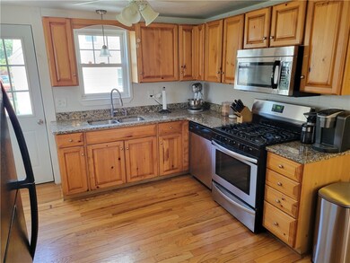 5 Gilles St, Coventry, RI 02816 - photo 7